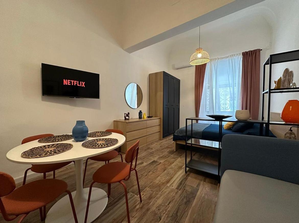 Etna Charme Apartment Catane Extérieur photo