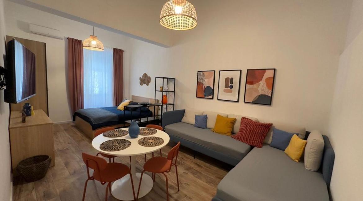 Etna Charme Apartment Catane Extérieur photo
